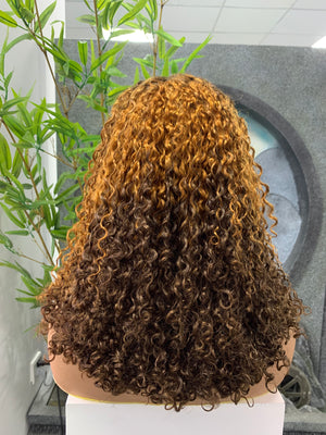 DU-13x4 pixie curly  250% #4-30-4